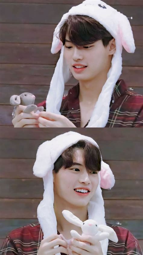 Cute Gay Couple With Bunny Ears WIN METAWIN