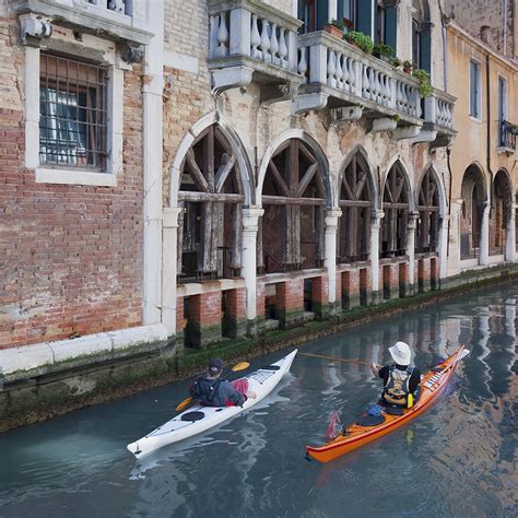 The Top 12 Romantic Things To Do In Venice