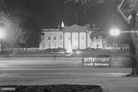 White House Burning Photos and Premium High Res Pictures - Getty Images