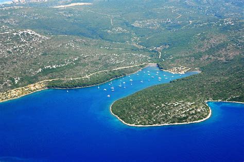 Soline Yacht Harbour in Soline, Croatia - Marina Reviews - Phone Number ...