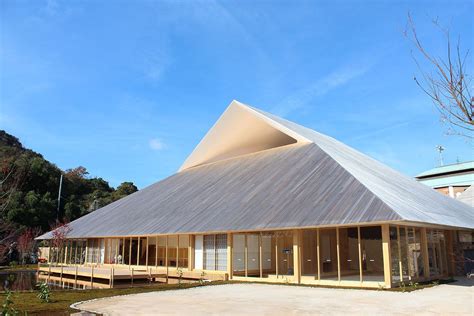 直島町民会館（直島ホール）が12月1日に完成、お披露目されました！ | ファサード デザイン, 家のデザイン, 建築モデル