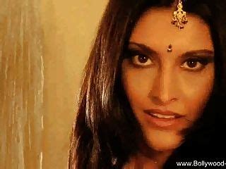 Beautiful Bollywood Indian MILF Hot Hotntubes