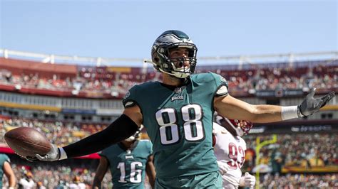 Dallas Goedert Contract, Salary & Career NFL Earnings - Boardroom