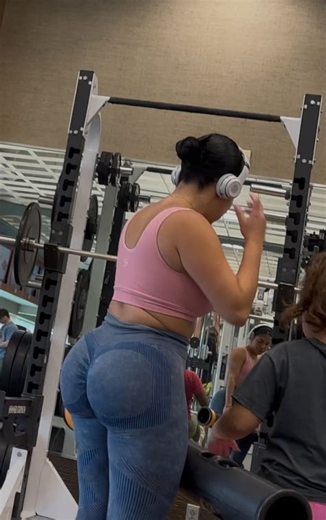 Oc Gym Big Booty Latina Milf Bbl Spandex Leggings Yoga Pants Forum