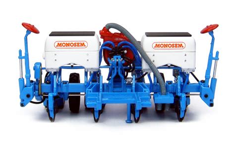 Игрушка косилка MONOSEM NG PLUS 4 3M! Цена, купить Universal Hobbies ...