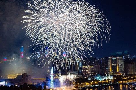 Грандиозный фейерверк в Баку — Haqqin