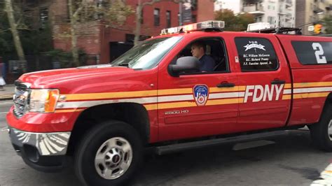 Fdny Battalion Chief 2 Responding From Quarters On 6th Ave In Soho