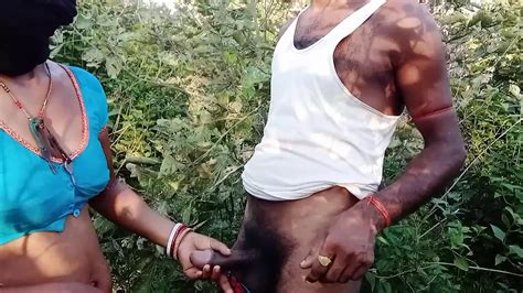 Indian Deshy Bhabhi Outdoor Sex In Hindi Porn XHamster