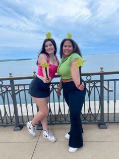 dress  impress duos theme