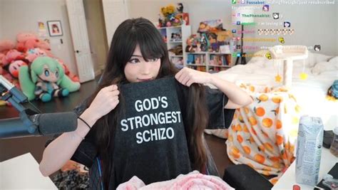 Emiru Emiru Nude OnlyFans NudoStar TV