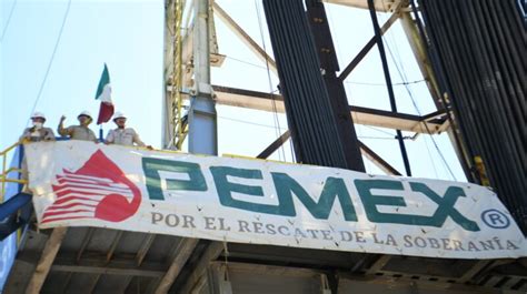 Energy Commerce Director De Pemex Supervisa Pozo Exploratorio