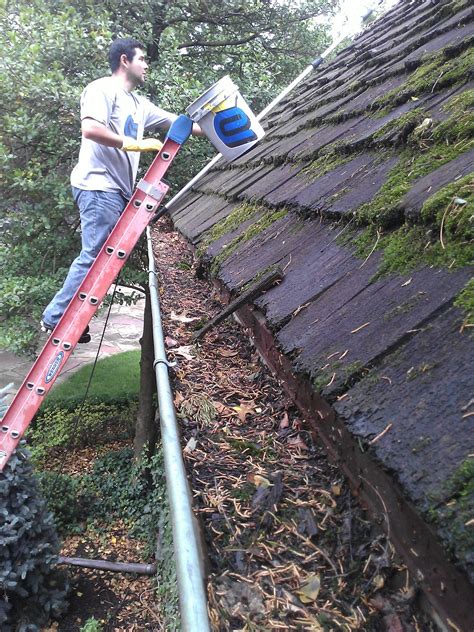 Kansas City Gutter Cleaning - Empire Cleaning