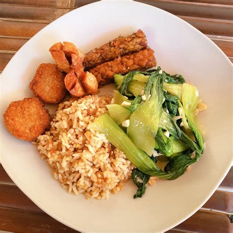 FESS On Twitter Masakan Mamaku Hari Ini Fess Nasi Goreng Bok Choy