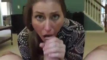 Milf Amatrice Travaillant Sur Une Bite Porn