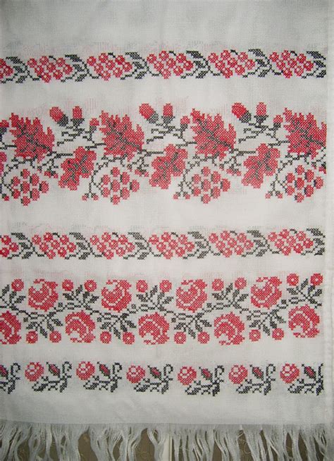 Вышивка нитками