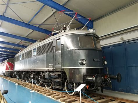 Elektrische Lokomotiven BR E00-E29 (100 bis 129) - Lokomotiven ...
