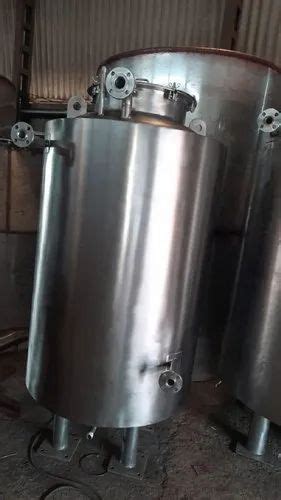 Litre Stainless Steel Hot Water Storage Tank Vinod Fabrication At Rs Unit Pune