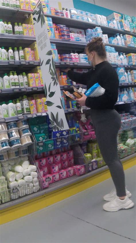 Hot Blonde With Perfect Ass In Leggings Spandex Leggings Yoga Pants Forum