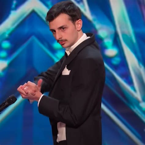 Il Sogno Di Riccardo Pace Il Comico Musicista Palermitano Conquista