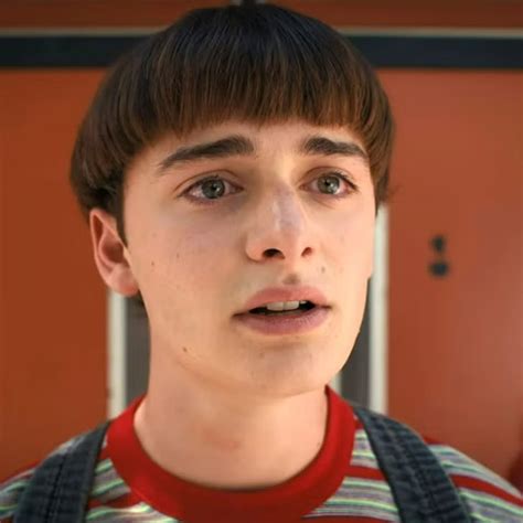 Stranger Things Star Comes Out As Gay Giant Freakin Robot