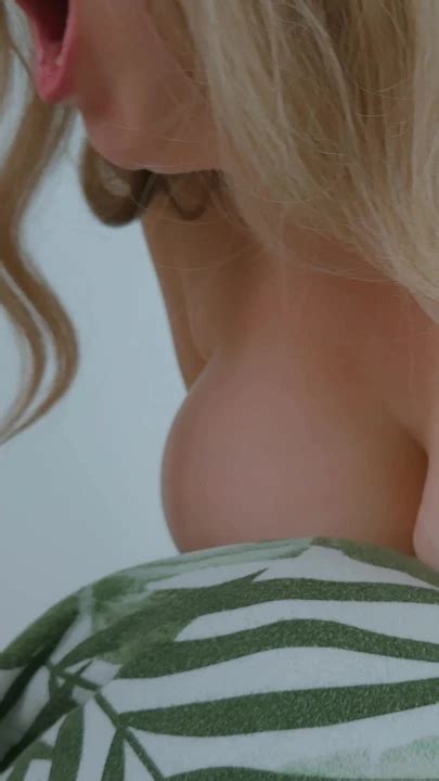 Wife S Huge Breasts And Ass She Was Waiting For Sex Amateur Porn Feat