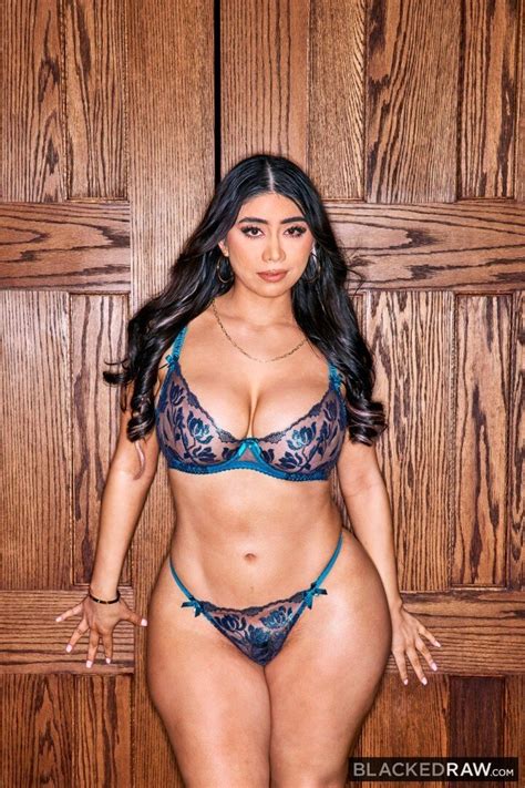 Brunette Violet Myers With Big Ass And Tits Gets Fucked From Behind Photos