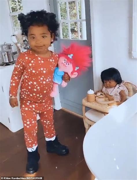 Khloe Kardashian stuns in a sun-kissed selfie... after sharing a cute ...