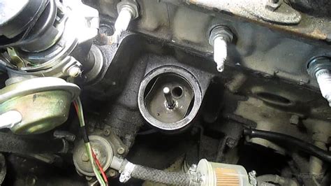 С сапуна кидает масло двигатель ямз 238