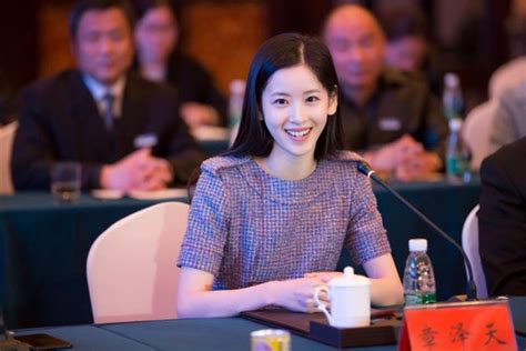 Hot girl trà sữa một thời bị team qua đường bắt gặp diện mạo hiện tại khiến nhiều người cảm