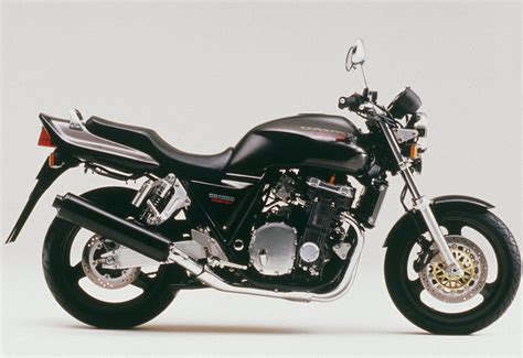 HONDA CB 1000 Big One 1995Puissance 98 Ch à 8 500 Tr mn chPoids kg