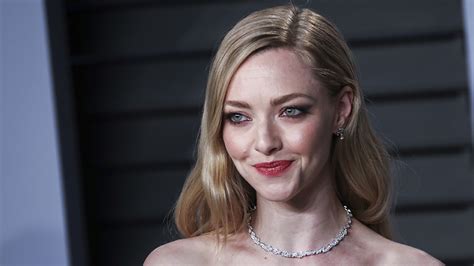 Amanda Seyfried Net Worth 2021: ‘Mank’ Salary, How Much She Makes