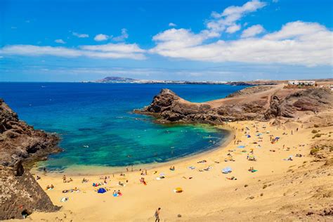 A Local Guide to Lanzarote - How to Visit the Island Properly - Green ...
