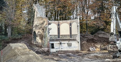efteling gaat spookslot toch niet volledig slopen deel van gebouw