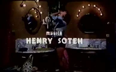 Raquel Evans Lesbian Breasts Scene In Orgasmo Caliente Aznude