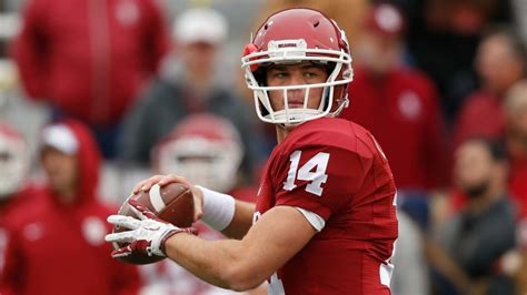 Oklahoma Sooners Cody Thomas Quits Baseball To Focus On Qb Battle