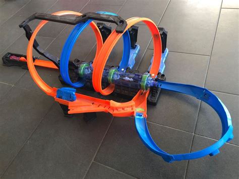 Hot Wheels Korkenzieher Crash Trackset Kaufen Auf Ricardo