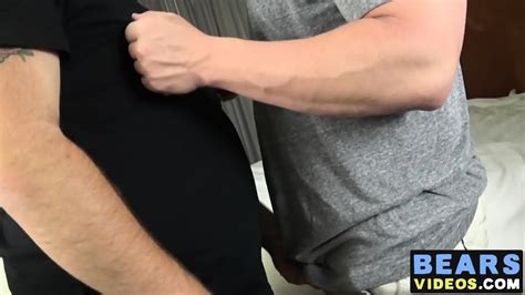 Horny Bears Bobbi Gee And Eric Schwanz Fuck Like Crazy