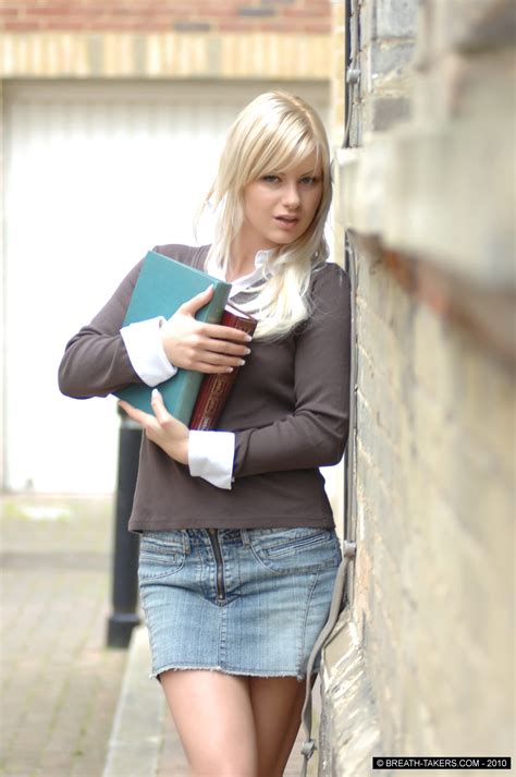 Bridget Blonde Wants To Learn Nude Pictures At ErosBerry