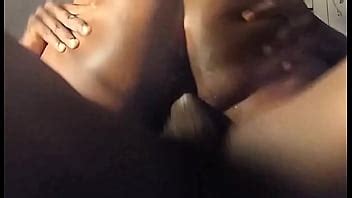 Belle mère assise sur le cul assise sur la grosse bite de son beau fils XVIDEOS