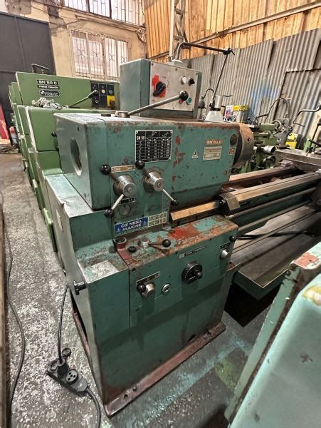 Satılık ikinci el SN 50 Çekoslovak 1,5 Metre Torna Universal Torna makinesi