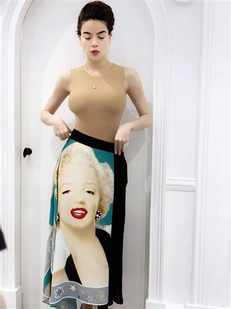 Ai Di N M T Ng Nude C Ng Sexy H T N C Ri Ng Ng Thu Th O Ngoan Hi N Nh C Ng Ch A