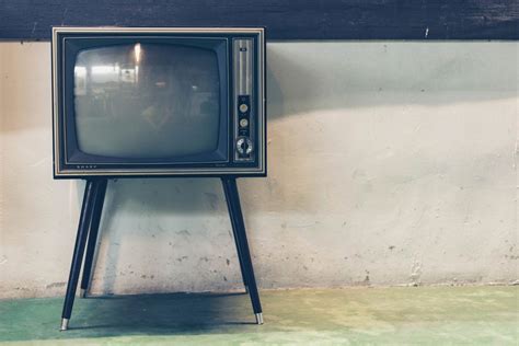 Meios De Comunicação Televisão - Meios de comunicação: o que são e evolução (dos antigos aos atuais ...