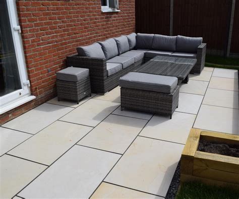 Smooth Mint Fossil Sandstone Paving 900 X 600