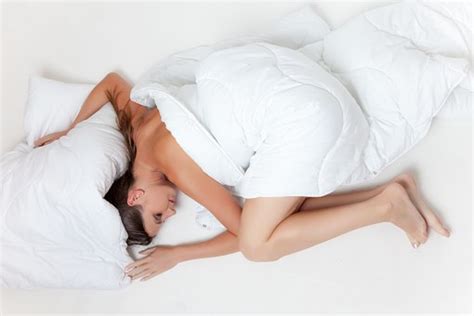Best Comforter For Hot Sleepers And Sweating At Night