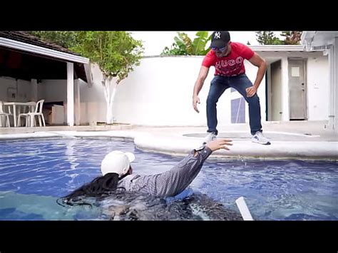 My Boss Helps Me Out Of The Pool And Convinces Me To Fuck Him Laluceroficial XNXX