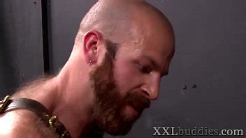 Oso Con Gran Polla Se Folla El Culo Y Se Masturba XVIDEOS