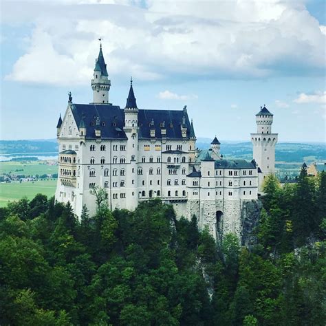 Castelo Das Maquinas - O Castelo de Bran: O Lar do Conde Drácula na Romênia