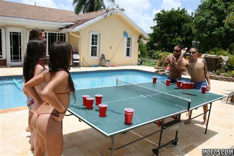 Jynx Maze Real Slut Party Jynx Maze Mofos Real Slut Party With Onia Porn