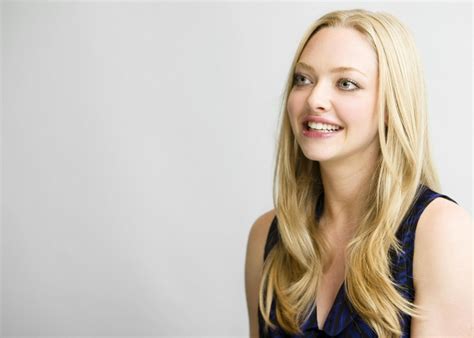 Amanda Seyfried Actress Blonde Most Popular Celebs HD Wallpaper Rare Gallery