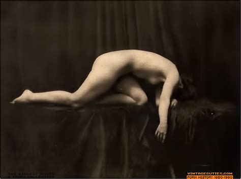 Amateur Naked Vintage Girls Like Being Watc XXX Dessert Picture